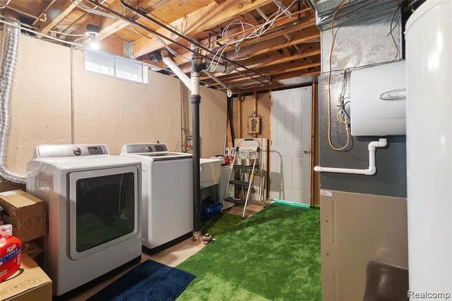 21456 Flanders Street, Farmington Hills, MI 48335