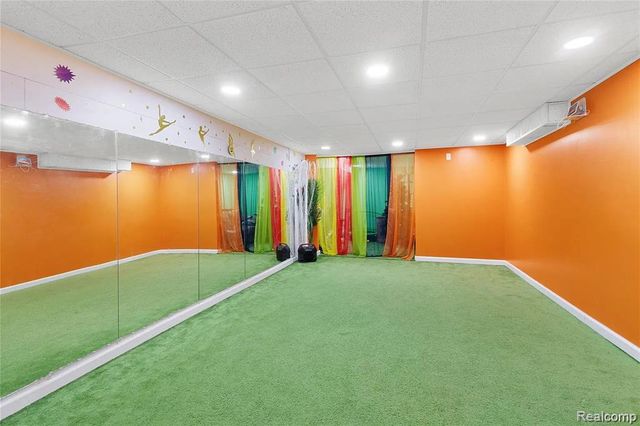 21456 Flanders Street, Farmington Hills, MI 48335