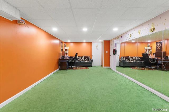 21456 Flanders Street, Farmington Hills, MI 48335