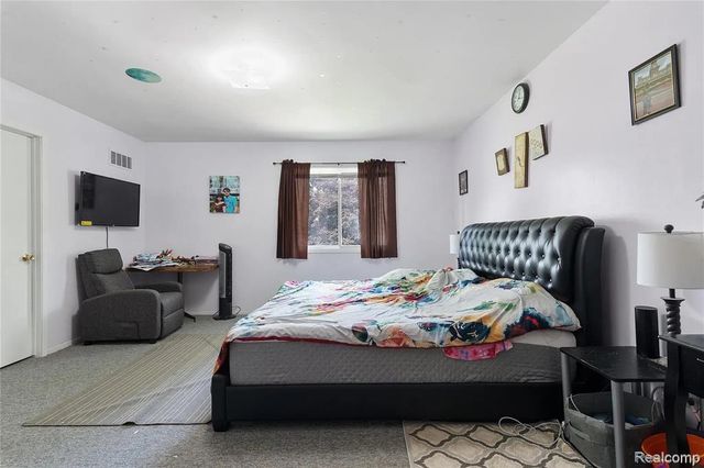 21456 Flanders Street, Farmington Hills, MI 48335