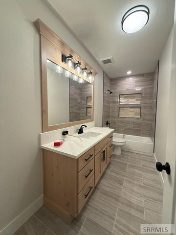 5513 Rock Hollow Lane, Idaho Falls, ID 83401