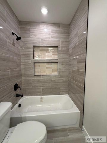 5513 Rock Hollow Lane, Idaho Falls, ID 83401