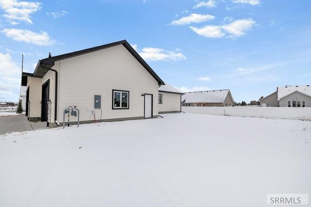 5513 Rock Hollow Lane, Idaho Falls, ID 83401