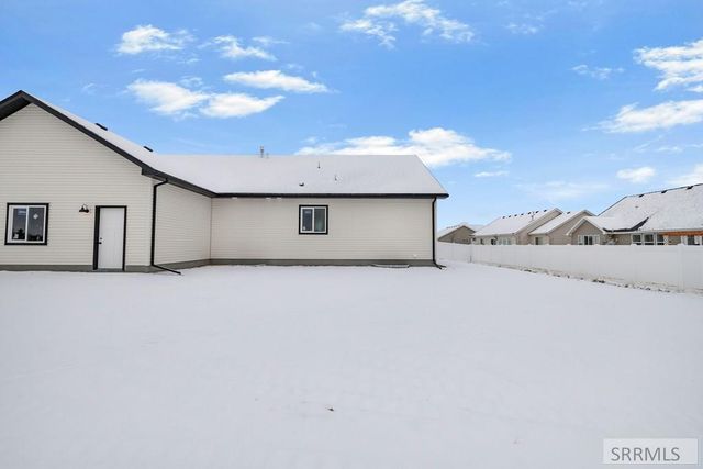 5513 Rock Hollow Lane, Idaho Falls, ID 83401