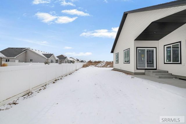 5513 Rock Hollow Lane, Idaho Falls, ID 83401