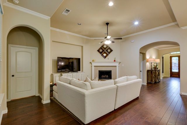 6904 Helena Way, Mckinney, TX 75070