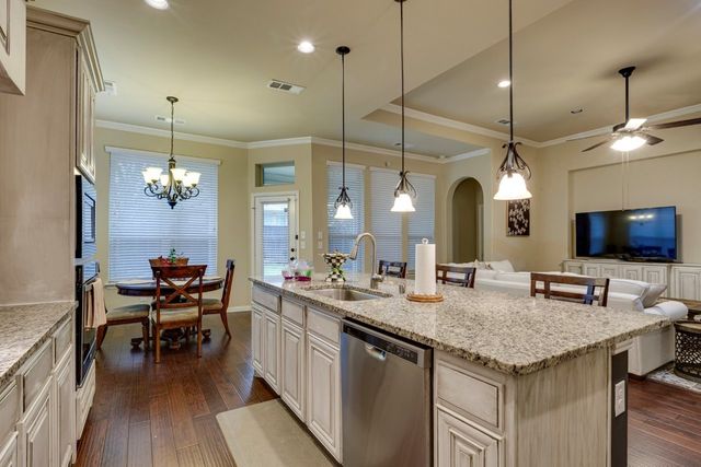 6904 Helena Way, Mckinney, TX 75070