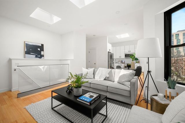 107 Jersey 15, Boston, MA 02215