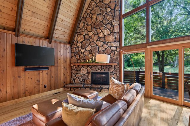 18475 Jamaica Path, Lakeville, MN 55044