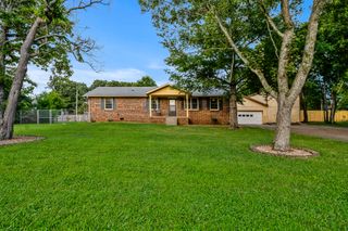 194 Sullivan Trl, La Vergne, TN 37086