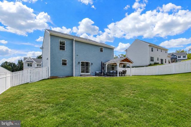 135 RED MAPLE DR, Etters, PA 17319