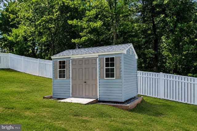 135 RED MAPLE DR, Etters, PA 17319