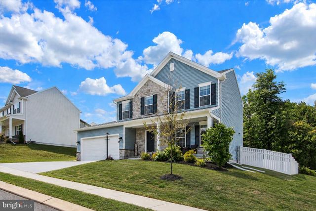 135 RED MAPLE DR, Etters, PA 17319