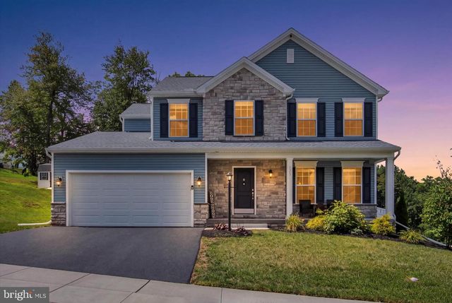 135 RED MAPLE DR, Etters, PA 17319