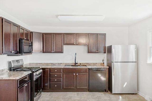 2508 CALICO LN, Columbia, MO 65202