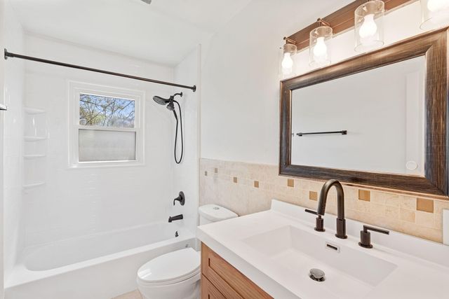 2508 CALICO LN, Columbia, MO 65202