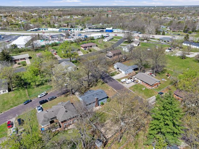 2508 CALICO LN, Columbia, MO 65202