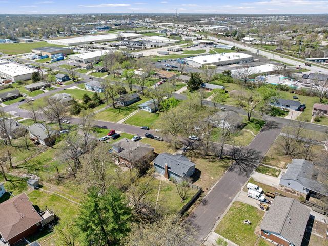 2508 CALICO LN, Columbia, MO 65202
