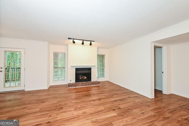 201 LENOX Way 201, Atlanta, GA 30324