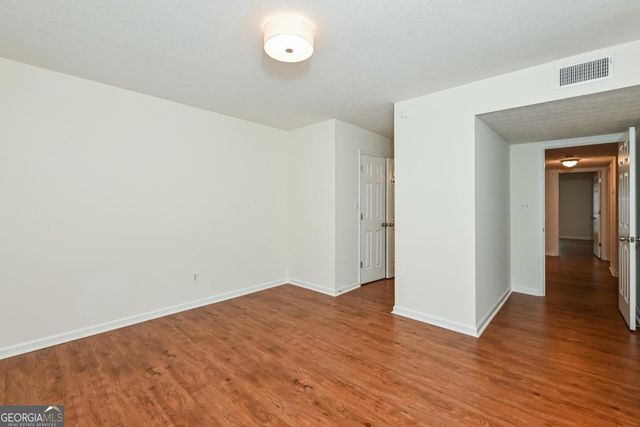 201 LENOX Way 201, Atlanta, GA 30324