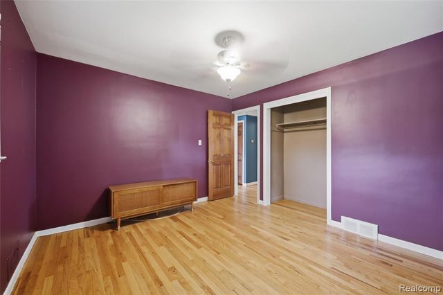 24920 Star Valley Drive, Saint Clair Shores, MI 48080