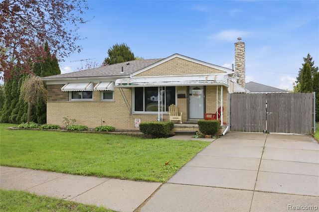 24920 Star Valley Drive, Saint Clair Shores, MI 48080