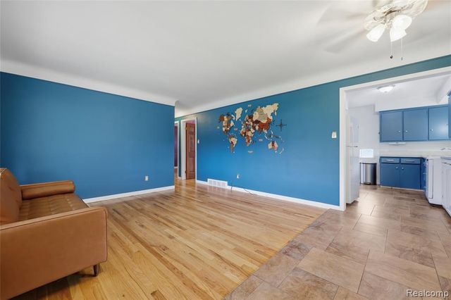 24920 Star Valley Drive, Saint Clair Shores, MI 48080