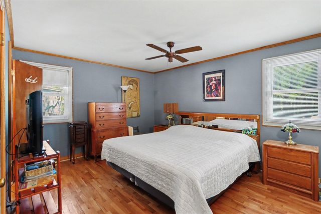 69193 Center Street, Paw Paw, MI 49079