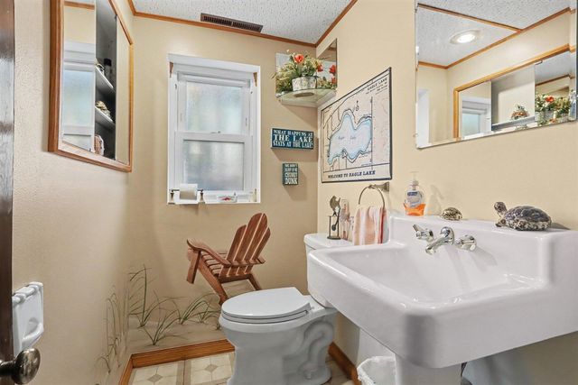 69193 Center Street, Paw Paw, MI 49079