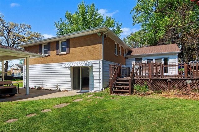 69193 Center Street, Paw Paw, MI 49079