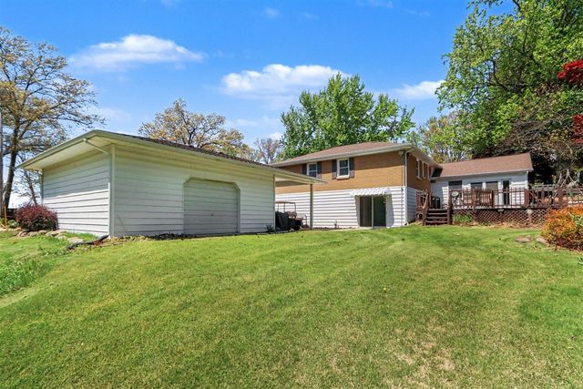 69193 Center Street, Paw Paw, MI 49079