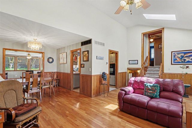 69193 Center Street, Paw Paw, MI 49079