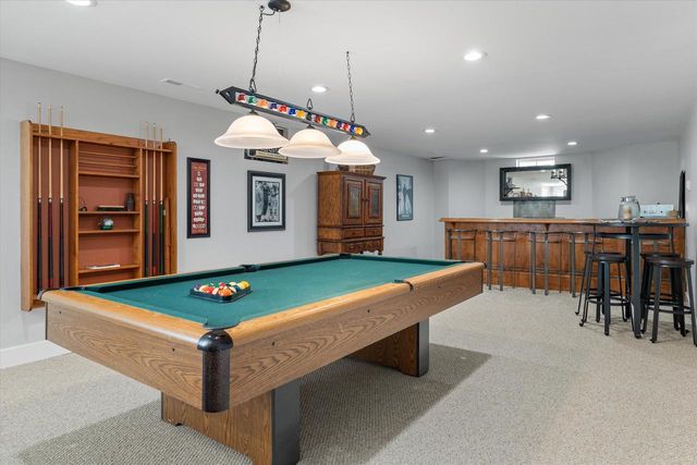 N29W26601 Peterson DRIVE, Pewaukee, WI 53072