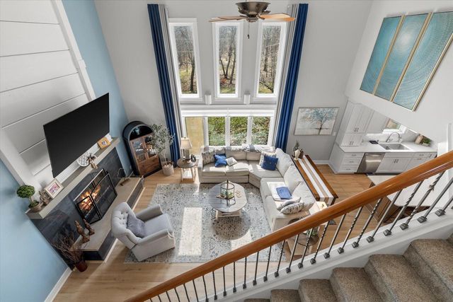 N29W26601 Peterson DRIVE, Pewaukee, WI 53072