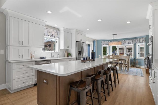 N29W26601 Peterson DRIVE, Pewaukee, WI 53072