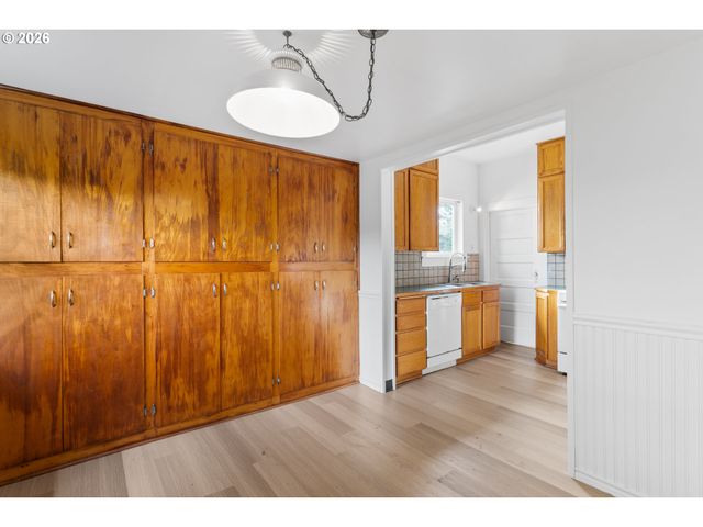 108 Se FRANKLIN St, Camas, WA 98607