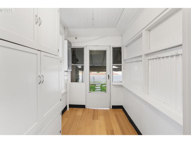 108 Se FRANKLIN St, Camas, WA 98607