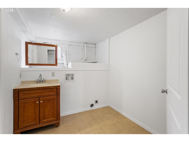 108 Se FRANKLIN St, Camas, WA 98607