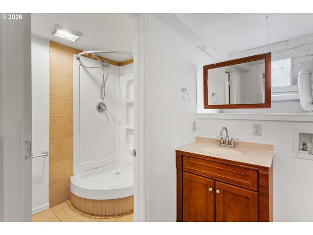 108 Se FRANKLIN St, Camas, WA 98607