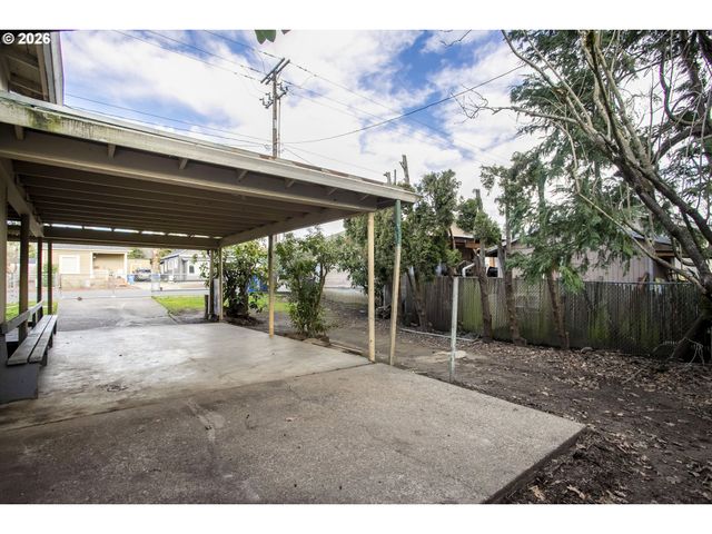 108 Se FRANKLIN St, Camas, WA 98607