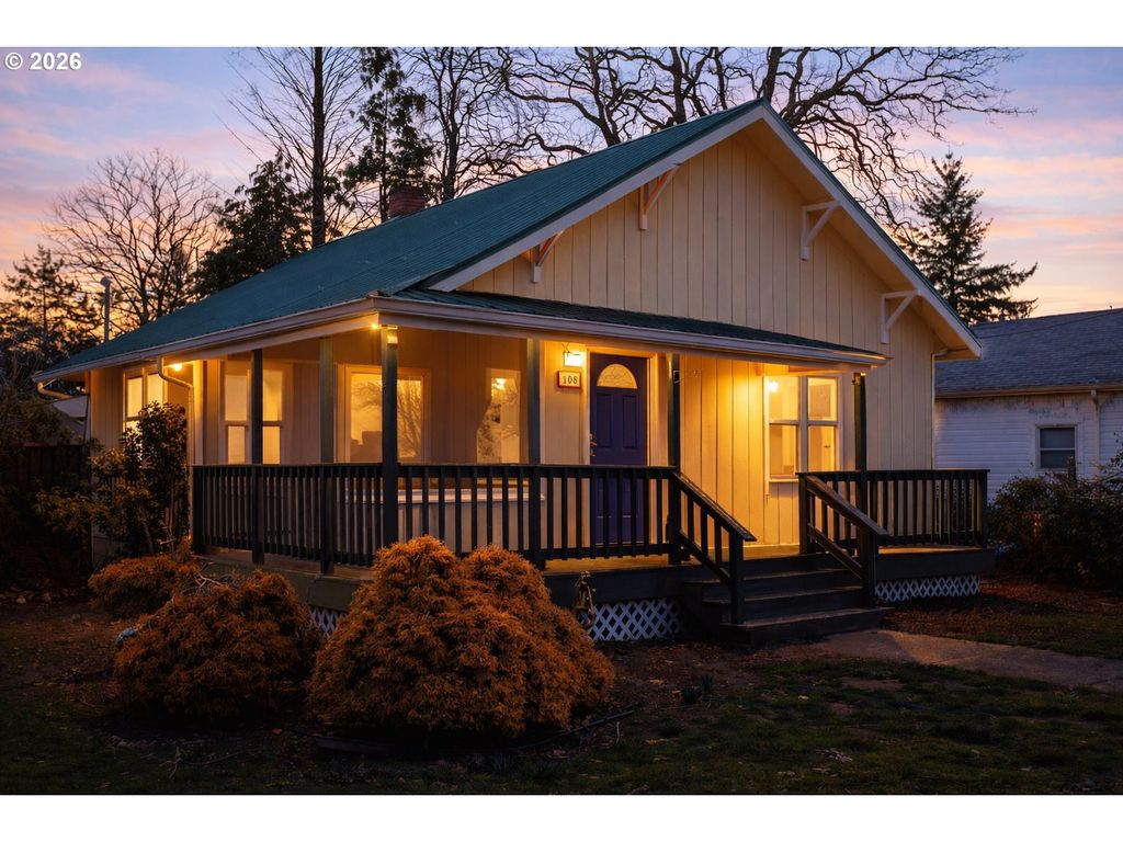 108 Se FRANKLIN St, Camas, WA 98607