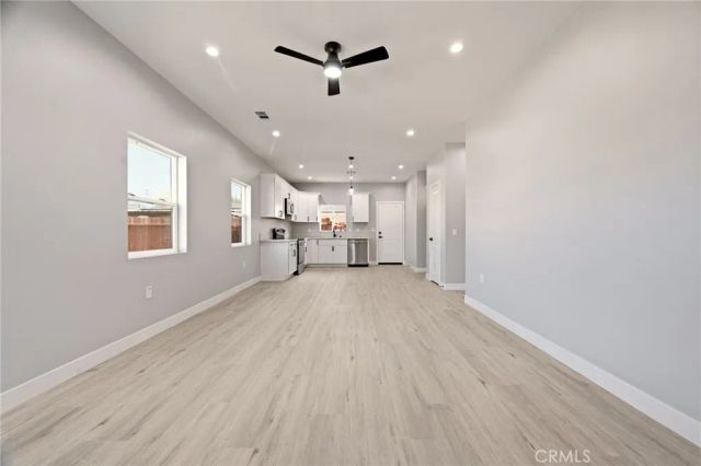 1050 W Olive Street, Corona, CA 92882