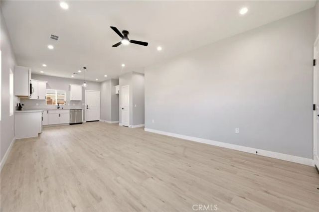 1050 W Olive Street, Corona, CA 92882