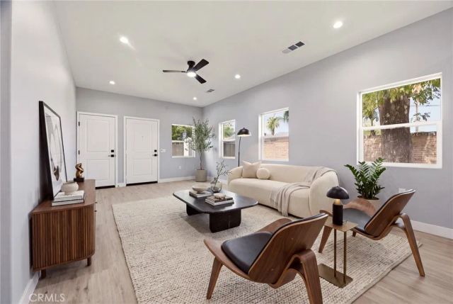 1050 W Olive Street, Corona, CA 92882