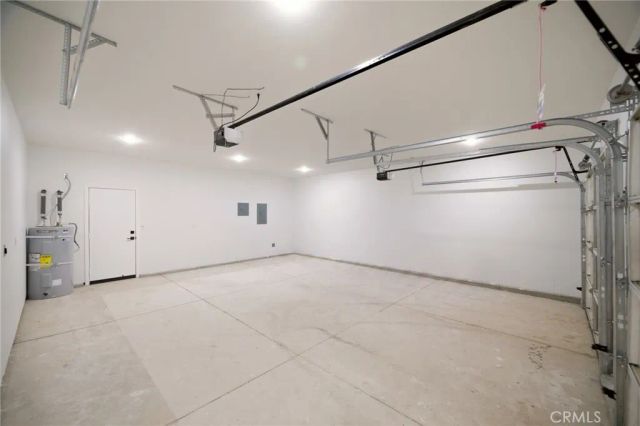 1050 W Olive Street, Corona, CA 92882