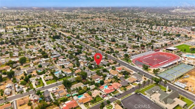 1050 W Olive Street, Corona, CA 92882