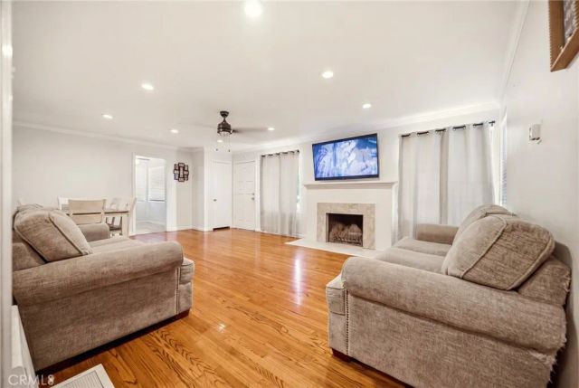 1050 W Olive Street, Corona, CA 92882