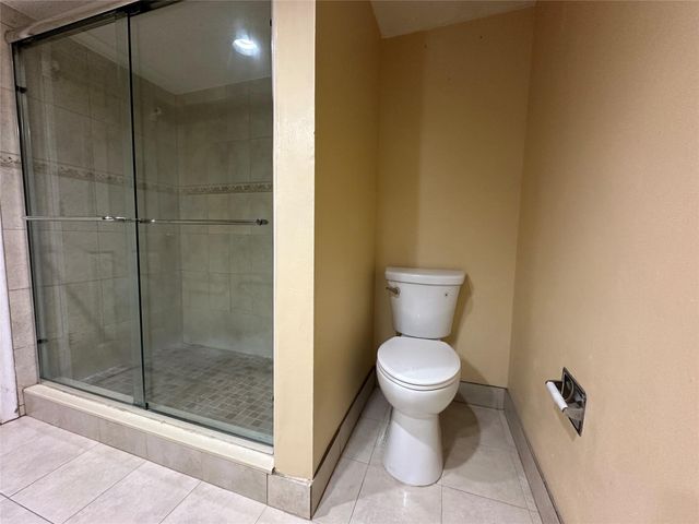 6630 Racquet Club Dr 163, Fort Lauderdale, FL 33319