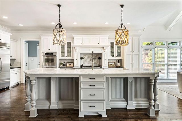 215 Six Hills Lane, Milton, GA 30004