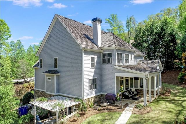 215 Six Hills Lane, Milton, GA 30004